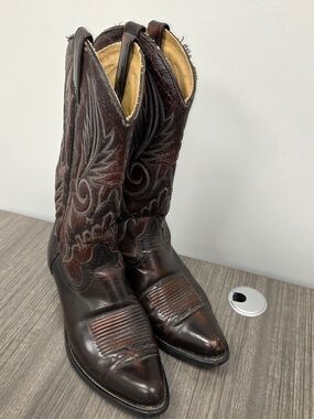 Men's Dark Brown Embroidered Western Cowboy Boots
